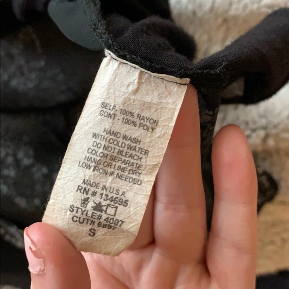 NEW SKULL TANK TOP SEE THROUGH - Picture 6 of 6